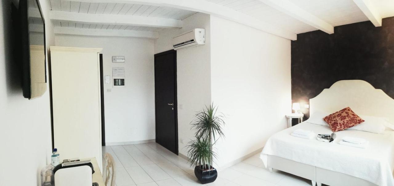 Locanda Divinis Cerea Exterior photo